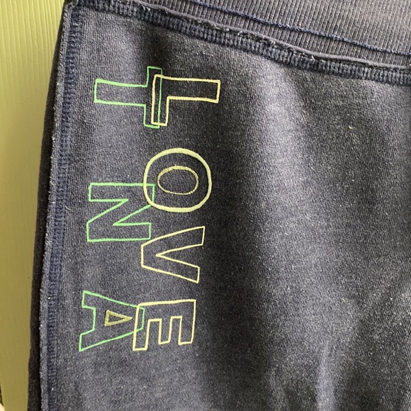 Aritzia TNA sweat shorts size L - Picture 4 of 11